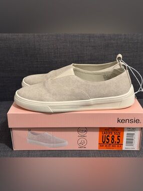 Kensie Men's Slip-On Canvas Loafers in Light Beige